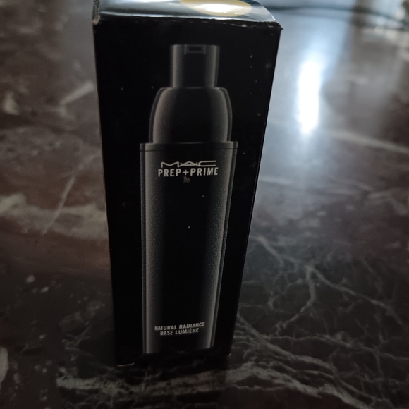 MAC Prep and Prime .2 fl ounces times 2 - Picture 2 of 2